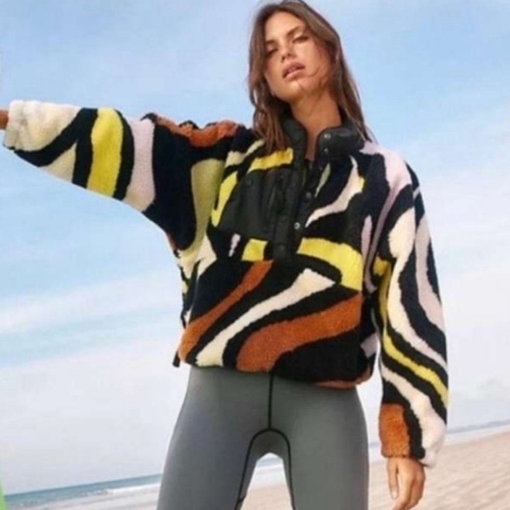 FREE PEOPLE Hit The Slopes Pullover In Peruvian Walnut Printed Fleece NWOT Small
